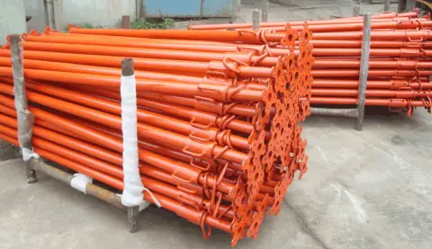Scaffolding props for supporting concrete formwork